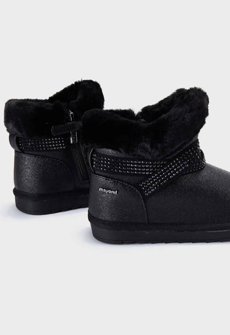 Girls Black Fur Lined Boots
