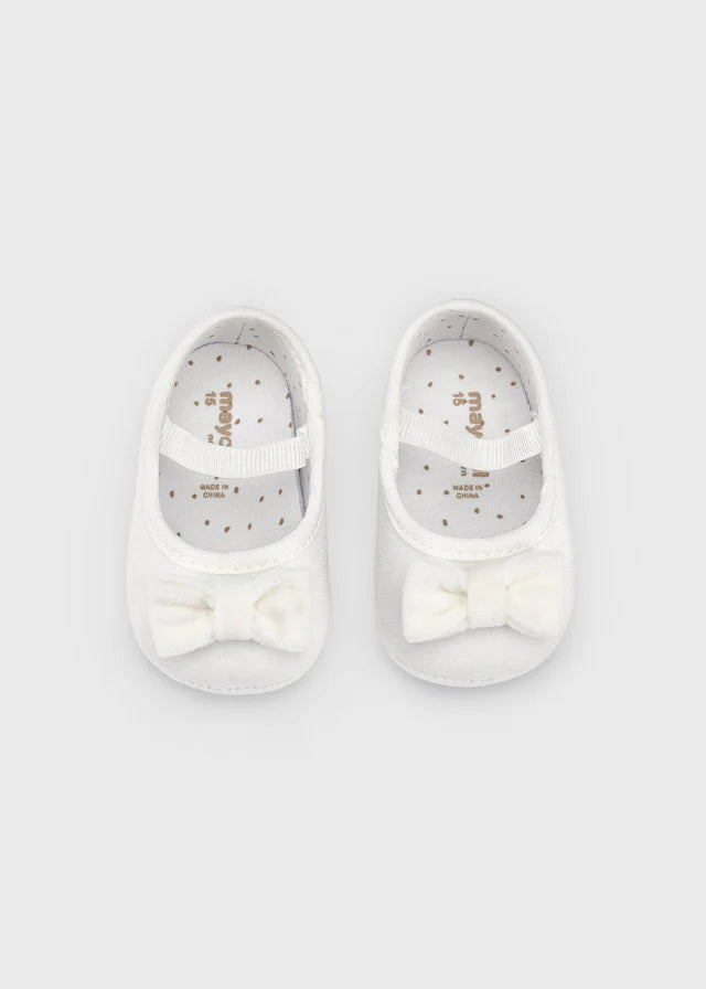 Off White Shoes & Headband Set